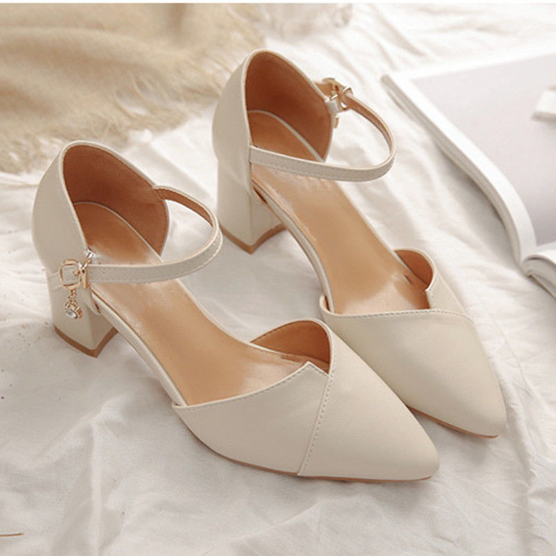 Sandalwoman 2020 summer new versatile fairy style medium heel heel shoes professional temperament pointed high heeled lady
