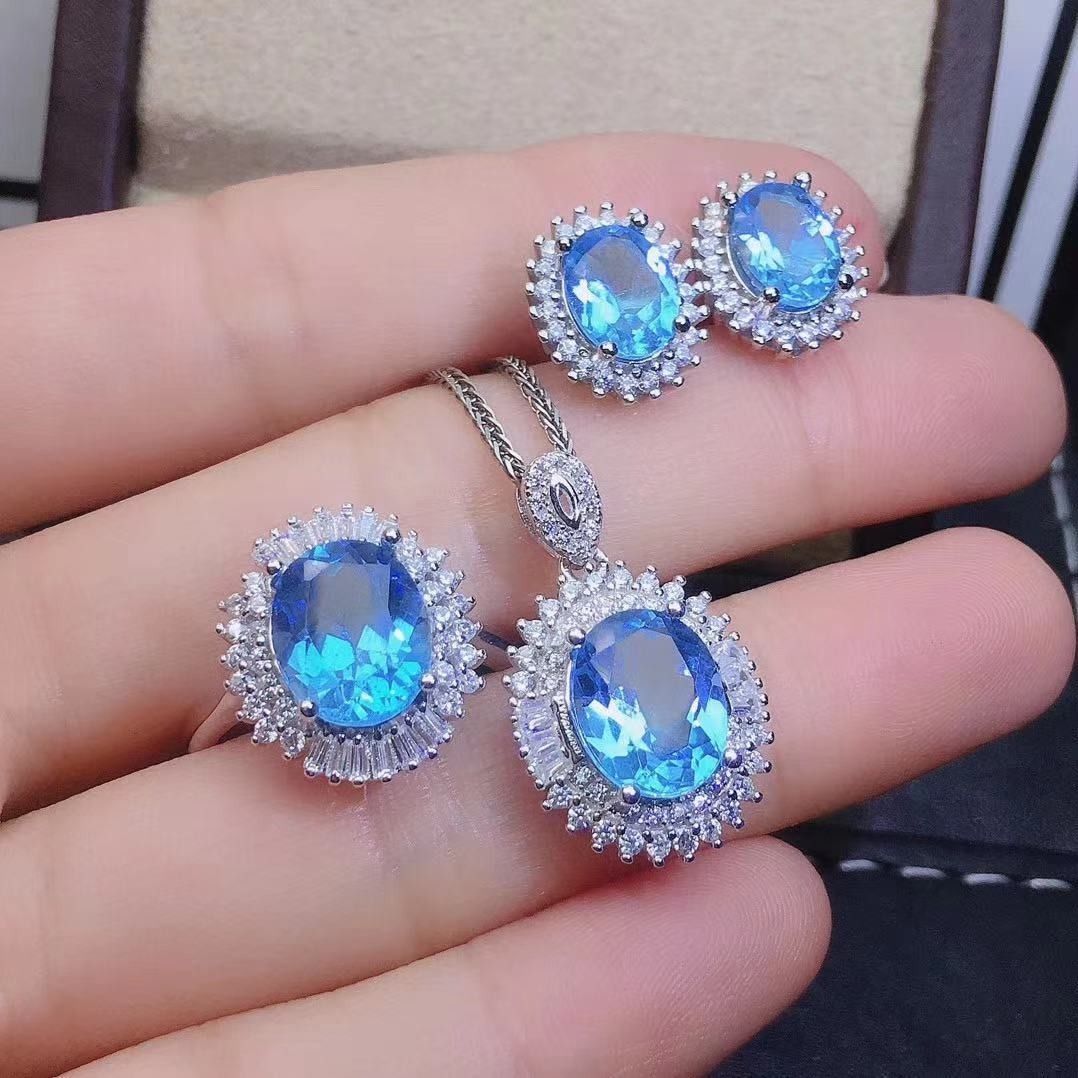 首饰饰品店直播间 ebb72587-c221-447b-969f-cb2cc862a7a9.jpg