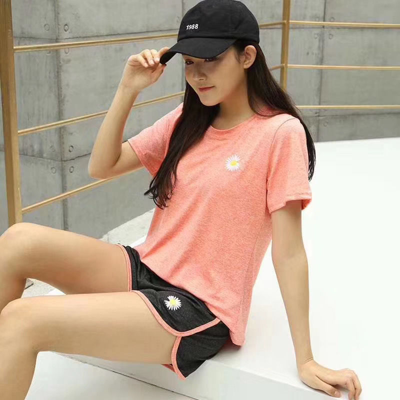 New small chrysanthemum quick dry clothes sports suit women's summer running fitness yoga suit loose t-sleeve shorts 2-piece set