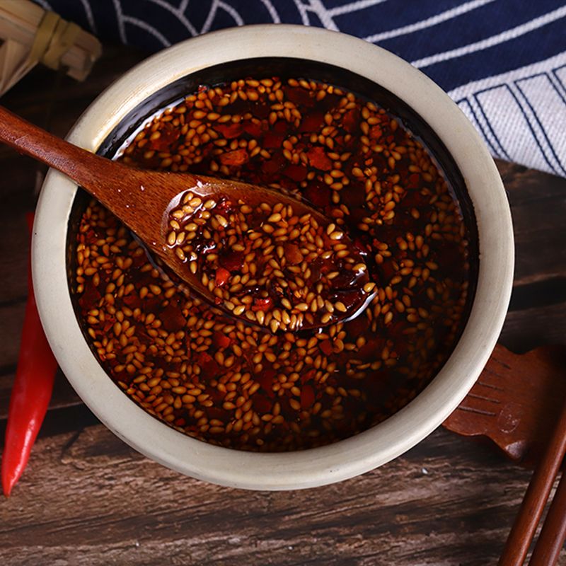 王馨娅油泼辣子辣椒酱手工自制香辣酱红油下饭酱蘸料调味酱280g