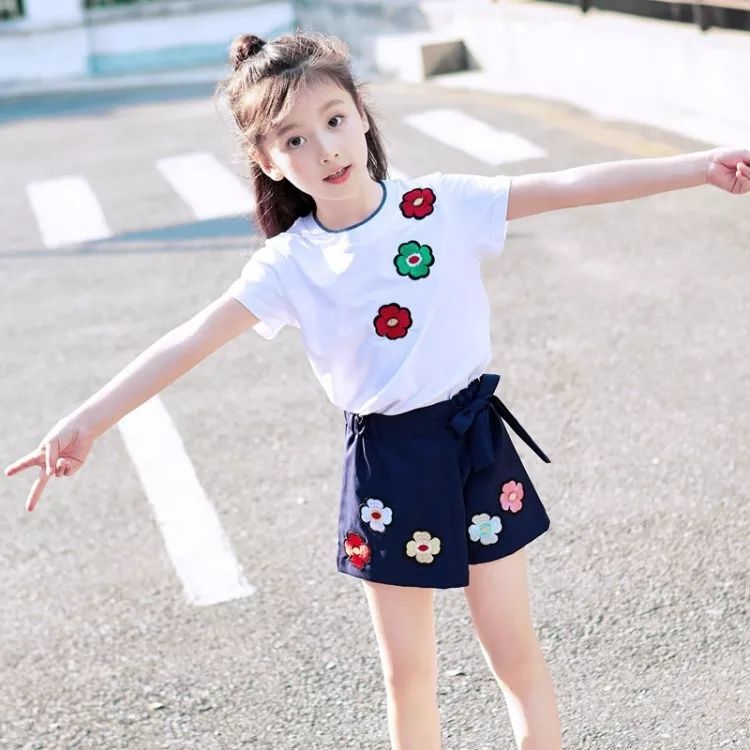 Girls' summer 2020 new summer fashion children's short sleeve set two piece girls' fashionable children's wear