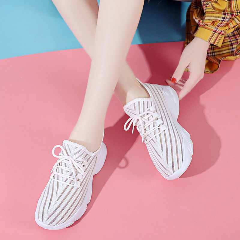 Spring and autumn leisure sports student shoes fashion versatile breathable women's Korean flat sole anti slip wear resistant lace up single shoe