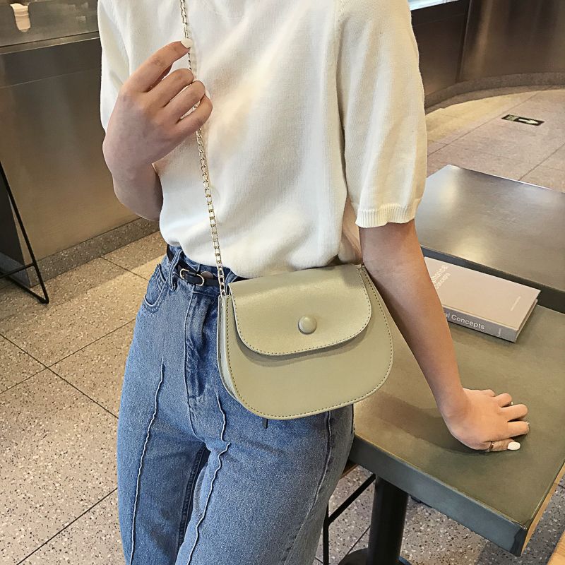 Mini messenger bag women's new fashion small fresh half round saddle bag versatile single shoulder chain bag