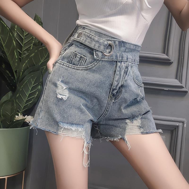 The same denim shorts of Sanya, women's high waist, loose, new style in spring and summer, Korean A-line hot pants, net red
