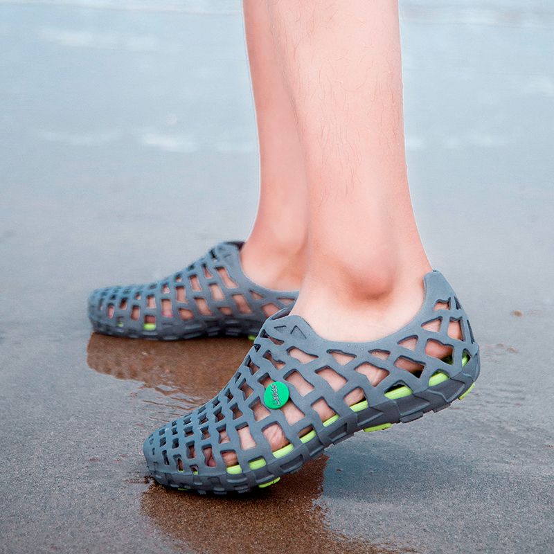 夏季新款洞洞鞋男士凉鞋韩版防滑外穿沙滩鞋包头个性凉拖鞋男女鞋