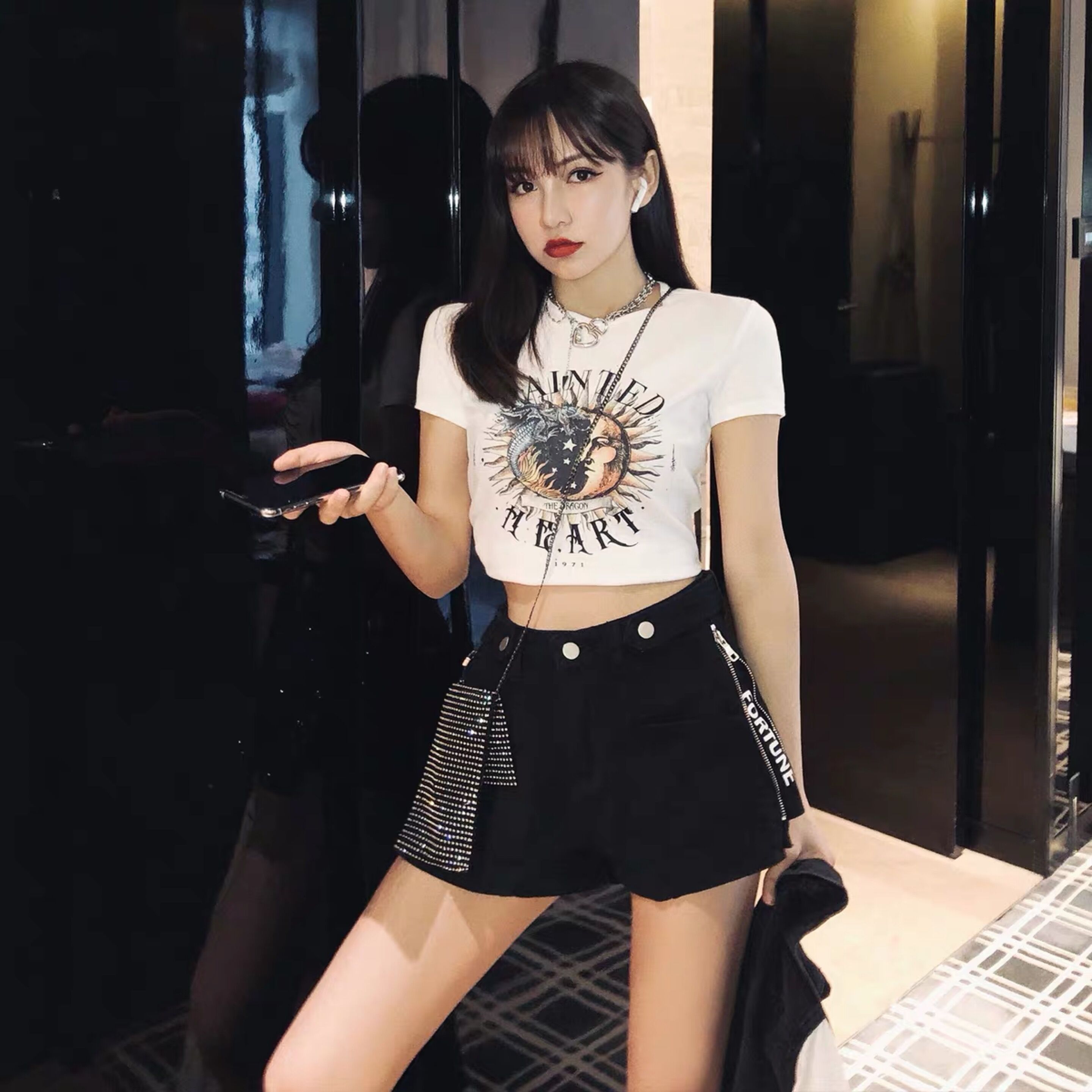 Ins tight-fitting short white printed t-shirt female summer students all-match high waist navel short-sleeved inner European and American top trend