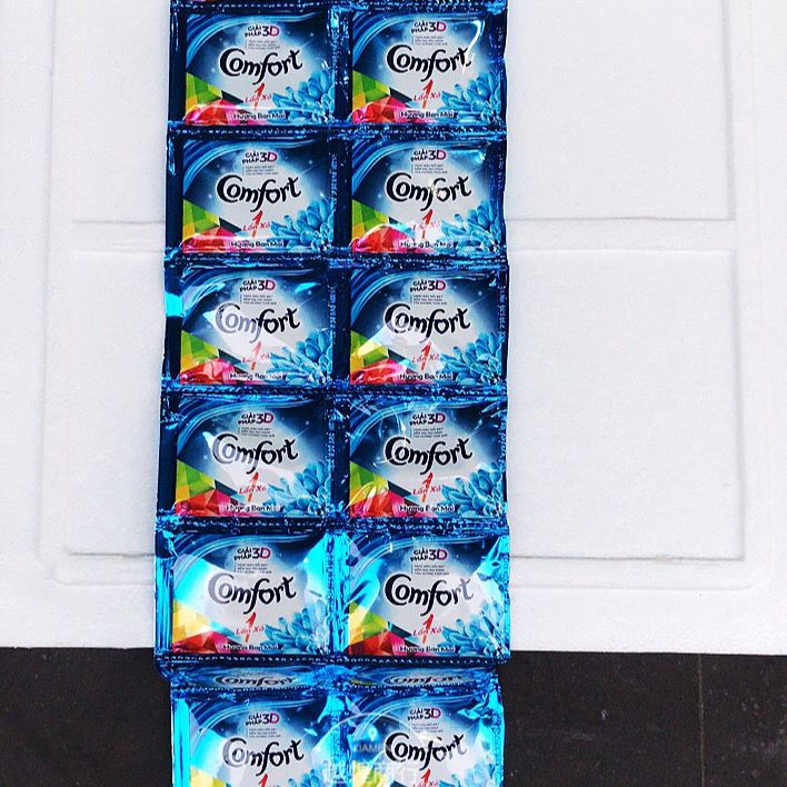 越南金纺comfort衣物柔顺剂深蓝色袋装20ml兰花馨香10袋x2条