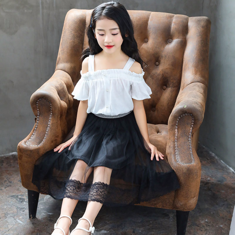 Girl's half skirt, female lace mesh skirt, spring, summer and Korean Edition of children's black pleated skirt, short skirt and children's fluffy skirt