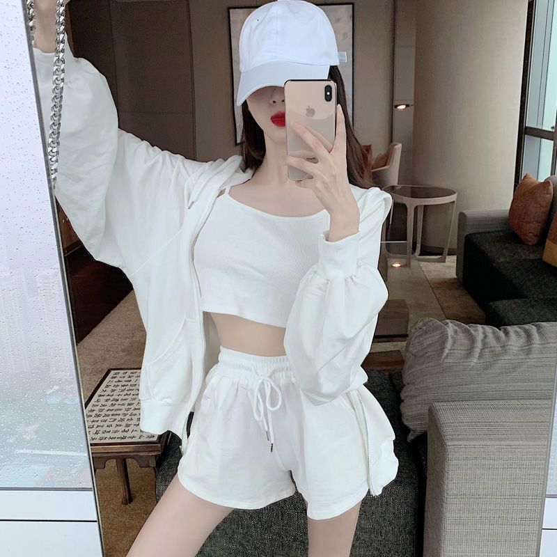 2020 summer new net red and white sports suit women's Vest + coat + shorts fashion Hong Kong style three piece set fashion