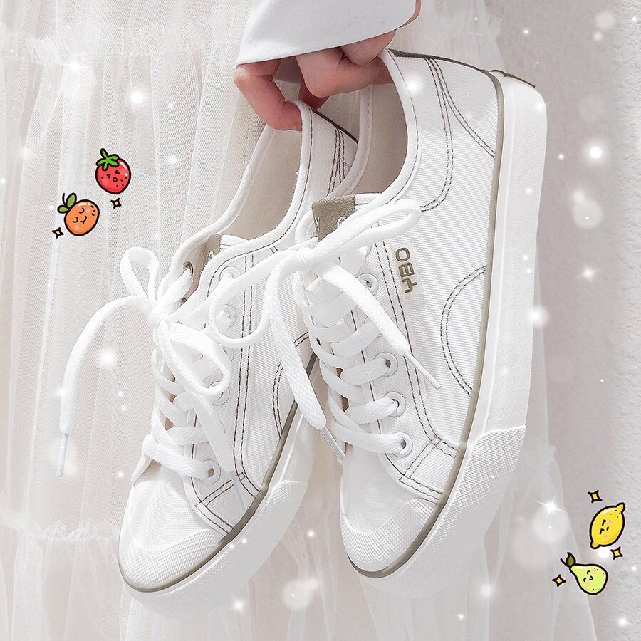Versatile small white shoes female students ins canvas shoes spring and summer 2020 new Korean version of ulzzang Benshan wind board shoes trend