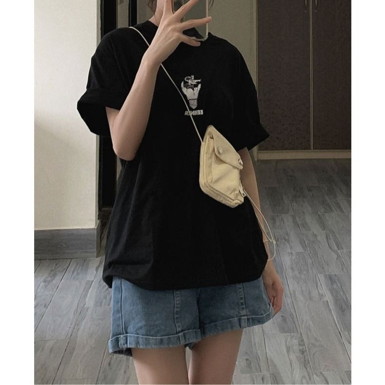 Summer Korean version of the new ins high waist Joker slim wide leg denim shorts female students loose straight A- shaped hot pants