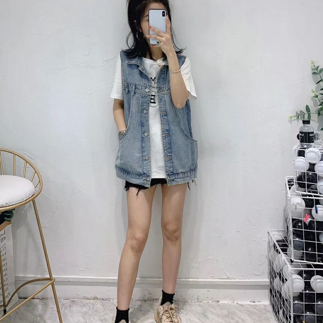 Spring and summer new denim vest female students Korean version of foreign style net red loose sleeveless vest vest jacket bf style