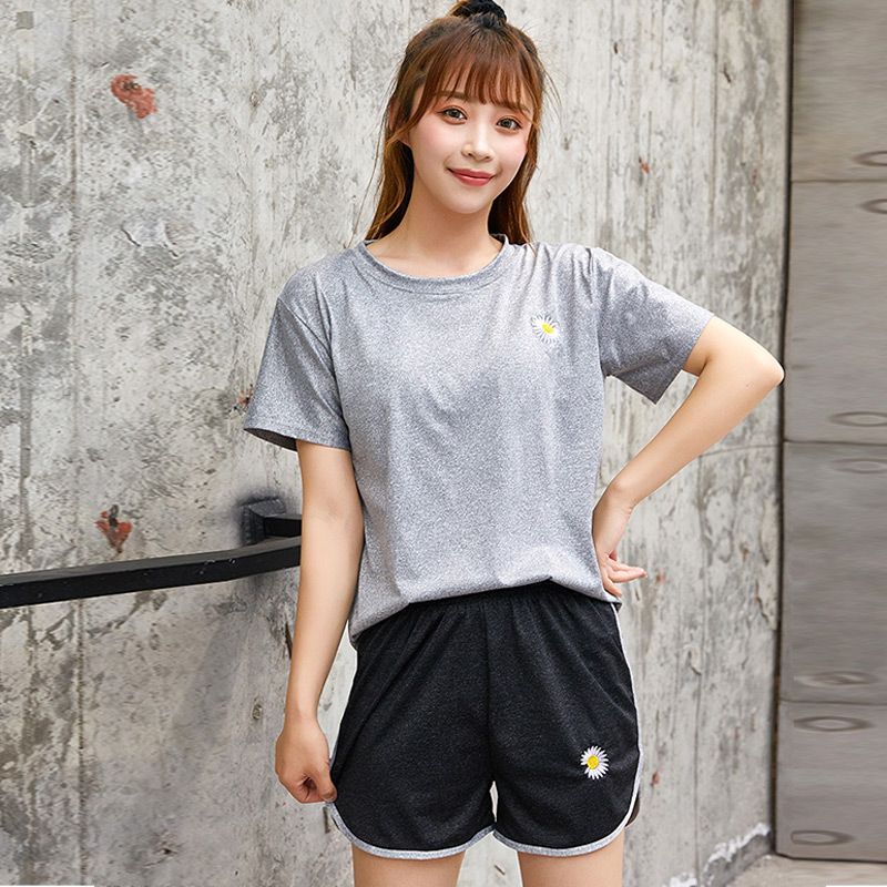Sports suit women's summer Korean version slim student Daisy Casual Short Sleeve T-Shirt Large thin clothes two piece set