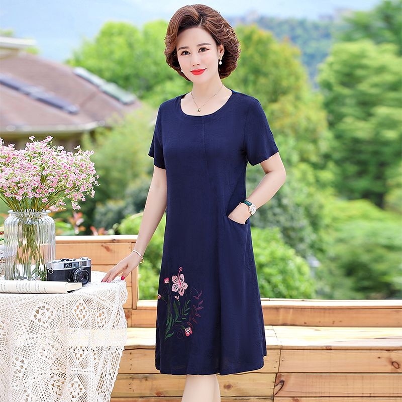 中年妈妈夏季棉麻连衣裙中长款过膝40岁50中老年女装洋气刺绣裙子【3
