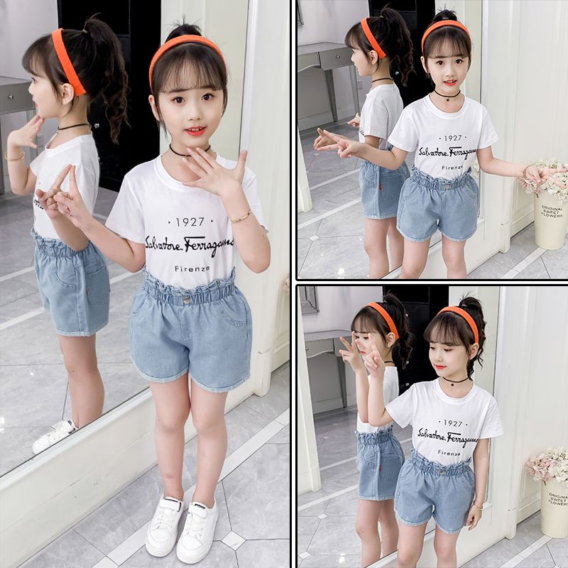 Girl's Denim Shorts 2020 summer fashion big children's flower bud pants children's Korean version wear versatile hot pants thin