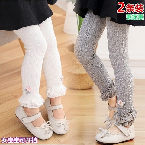 Girl's pure cotton underpants 3-11 months old baby pants 1-3 years old 2 spring and autumn girls' nine point lace pants