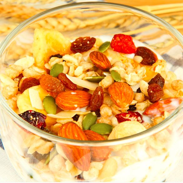 早餐酸奶麦片水果混合 c932a852-066b-4338-914f-434f71b925fb.jpg