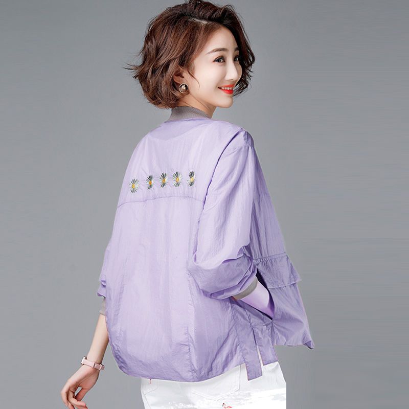 Sun protection clothing women's outer wear thin large size  spring and summer embroidered loose daisy mother short breathable jacket