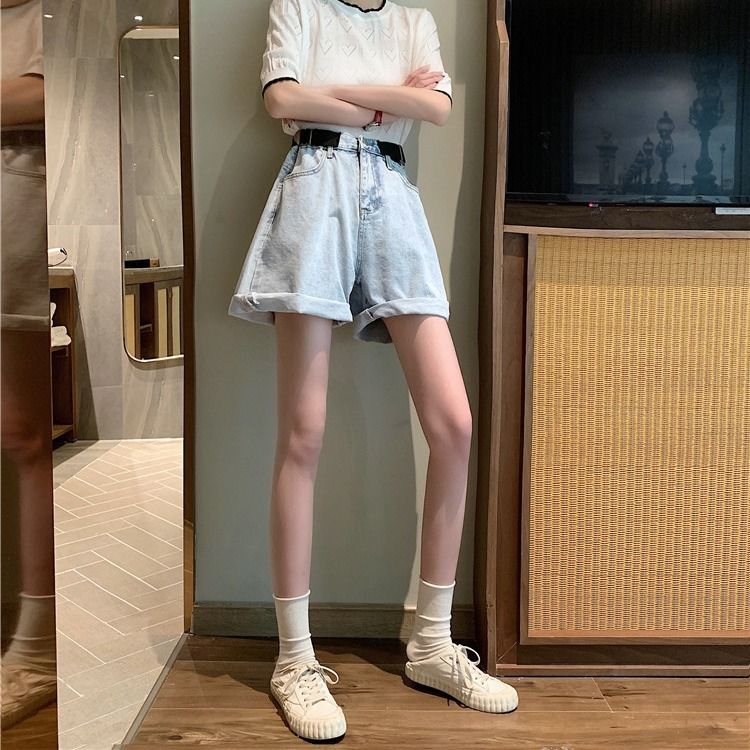 Light-colored wide-leg denim shorts for women, loose summer style, new Korean style high-waisted student slimming and versatile rolled-hem pants