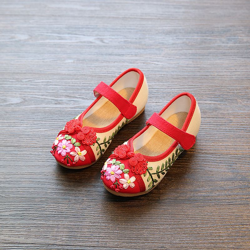 Old Beijing cloth shoes children's embroidered shoes girls princess shoes ethnic style Hanfu shoes baby Tang suit shoes indoor children's shoes