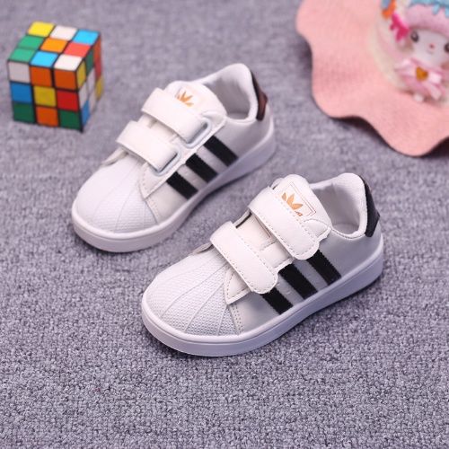 Children's shoes girl 2020 new children's small white shoes small, middle and large children's sports and leisure students' Korean children's board shoes spring and Autumn