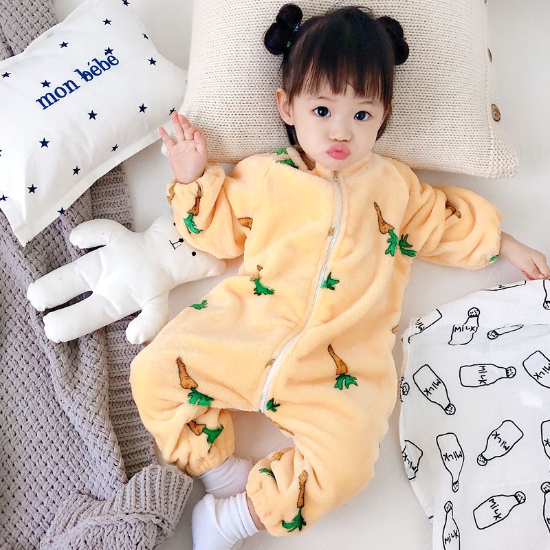 Spring and autumn boys and girls baby one-piece clothes, creeper, plush flannel sleeping bag, coral velvet children's pajamas winter