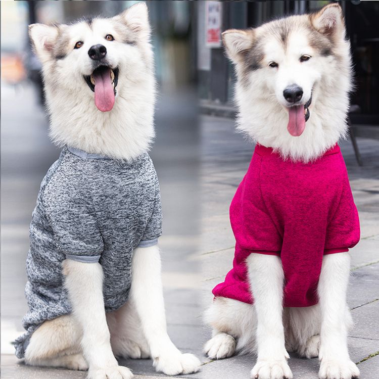 Warm and comfortable fur sweater for large and medium sized dogs in autumn and winter