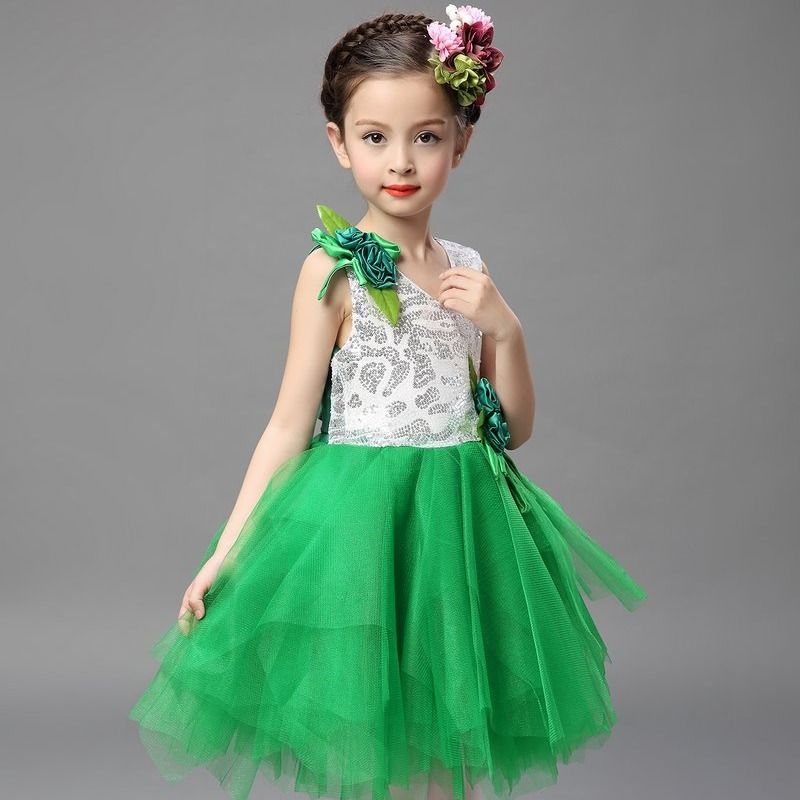 我们是祖国的花朵儿童演出服六一幼儿大班舞蹈服蓬蓬裙绿色合唱服