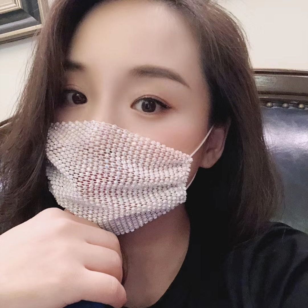 同款口罩女 9892611f-0850-4b8a-9635-2eec01f9246d.jpg