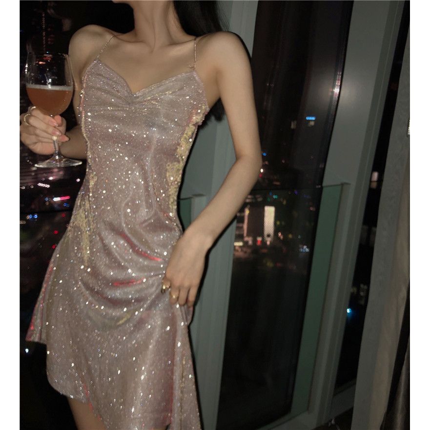 2020夏季新款性感V領吊帶連衣裙美背亮閃閃不規則荷葉邊裙子女裝