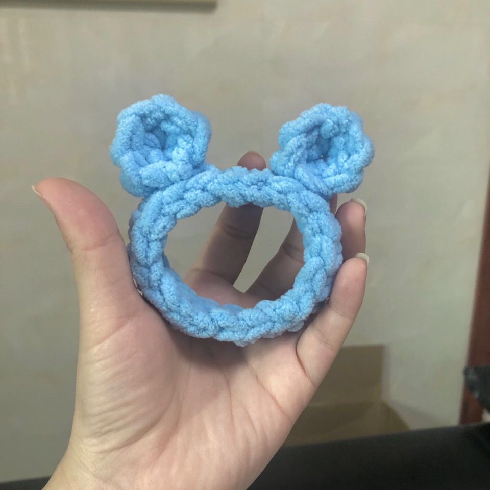 成品小熊兔子毛线手链手工编织网红同款兔耳朵熊耳朵手环闺蜜手环