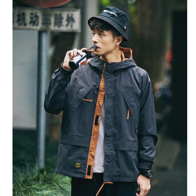 2020新款秋冬加厚外套男潮流帅气宽松工装夹克休闲连帽棉服冲锋衣