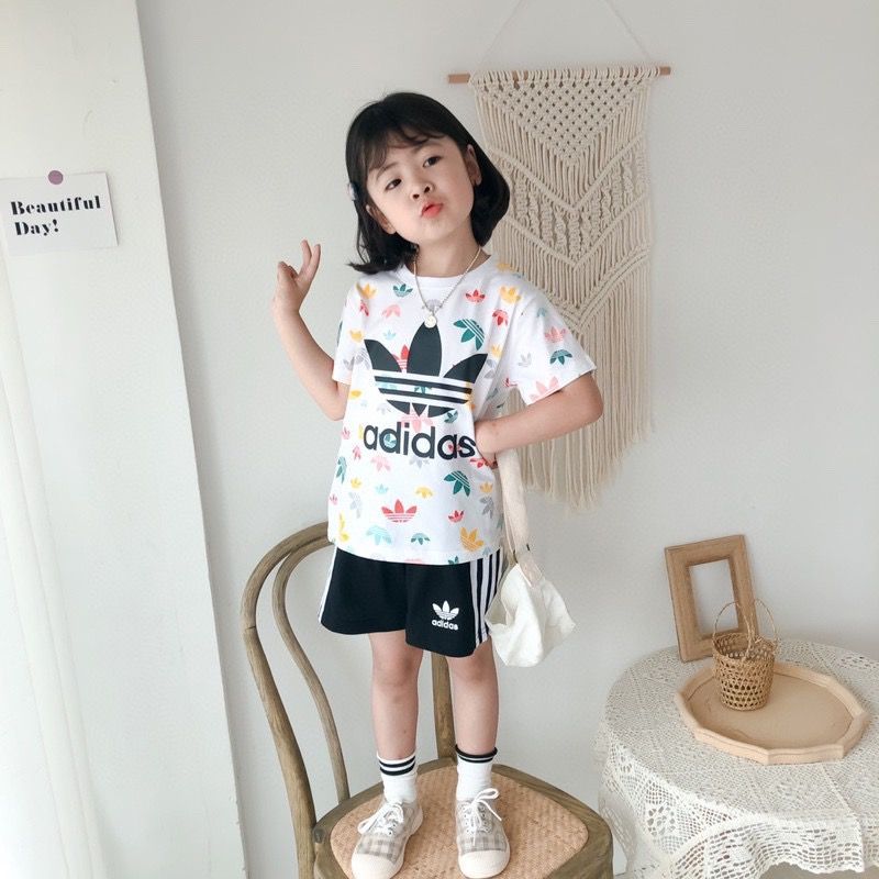 Summer cotton Korean children's clothing handsome fashionable boys and girls short sleeve shorts sweat breathing baby suit foreign style