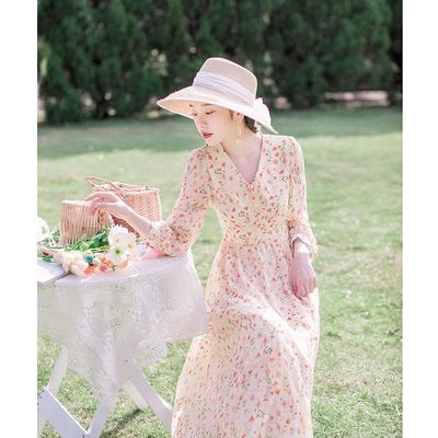 88612/春秋2021年新款女法式复古气质长裙收腰显瘦碎花桔梗裙仙女连衣裙