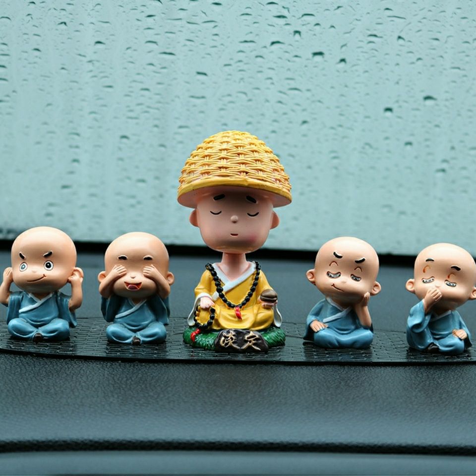 Special creative tabletop ornaments, interior ornaments, four little monks, drunken Kung Fu little monk, resin doll