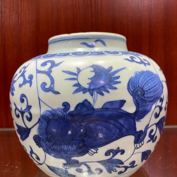 明代万历青花狮子罐,(一只)