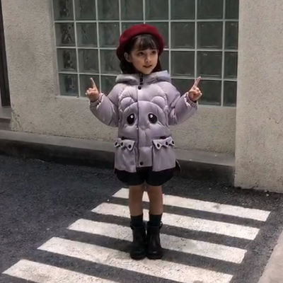 冬季新款儿童卡通羽绒服中小童加厚保暖童装外套