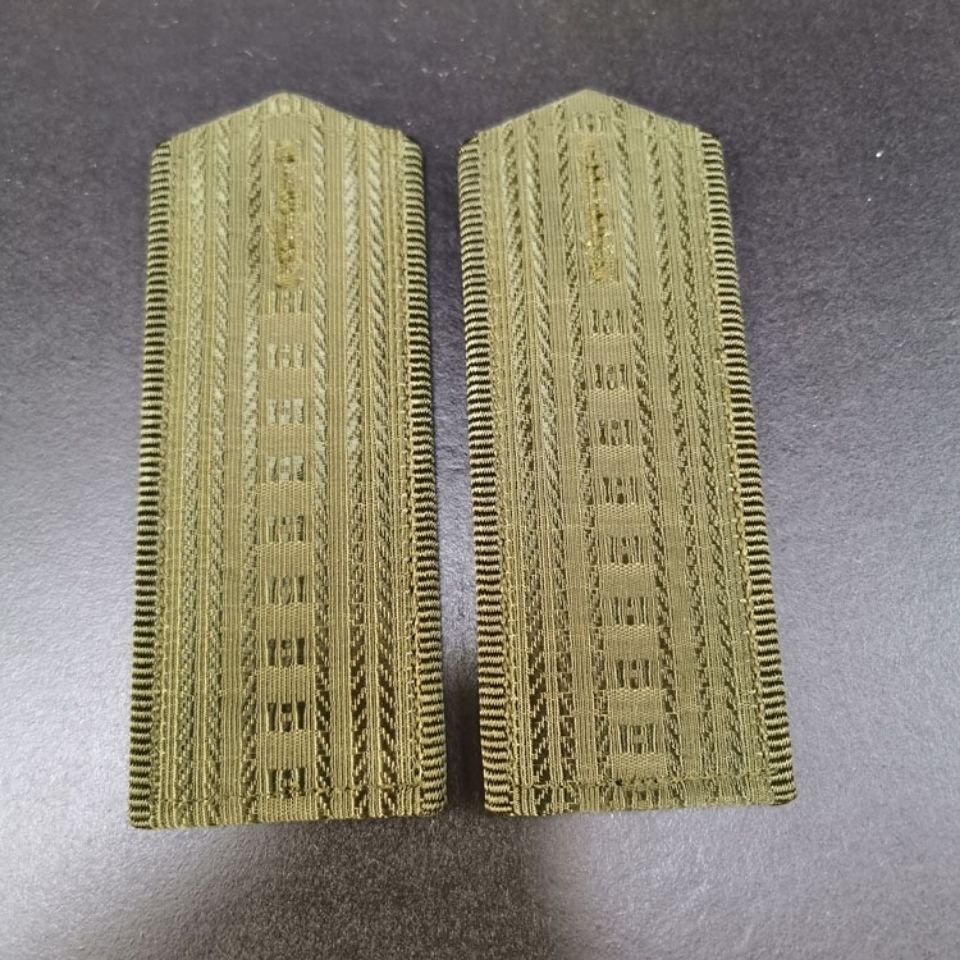 退伍军人纪念品九九式99式陆士官军硬肩牌衔章退役老兵军迷收藏章