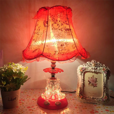 卧室温馨床头灯 创意欧式简约现代暖光红色婚房个性夜灯结婚台灯