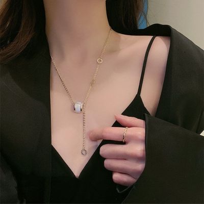 72679/韩国小蛮腰项链轻奢小众2021年新款猫眼石吊坠抖音快手同款爆款