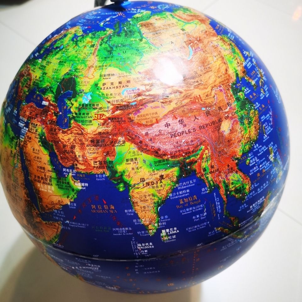 蓝地球地球仪实木3d浮雕带ar,led教师推荐地球本色,送地图放大镜