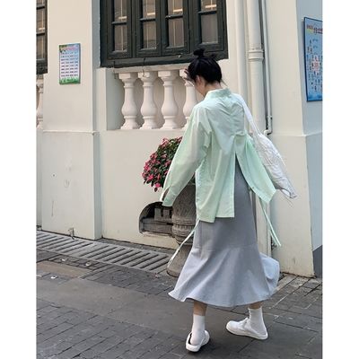 25381/青青张 /有点绿 春季新款设计感薄款防晒后开叉衬衫女长袖上衣ins