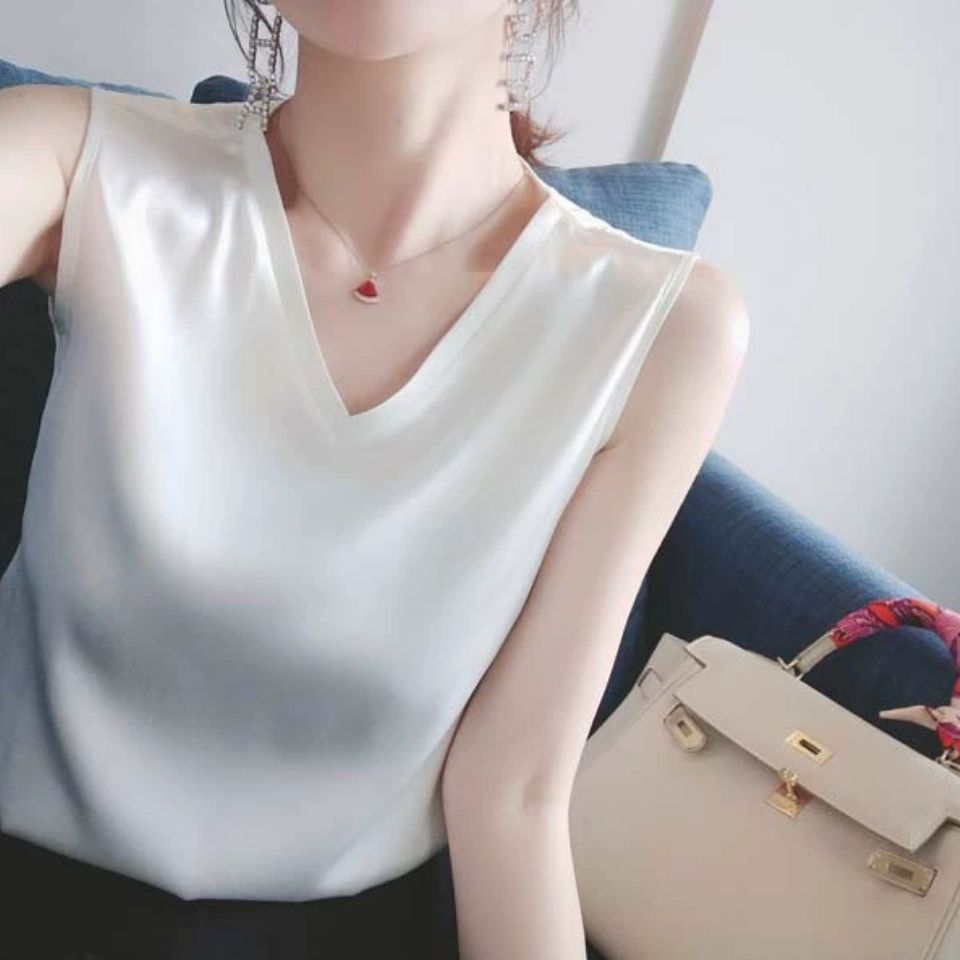 Summer niche camisole women's inner matching suit bottoming small shirt imitation silk satin V-neck top looks thin