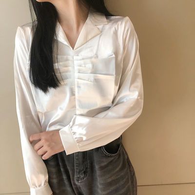 65292/2021春夏新款港风复古宽松衬衫女设计感西装领褶皱缎面雪纺上衣女