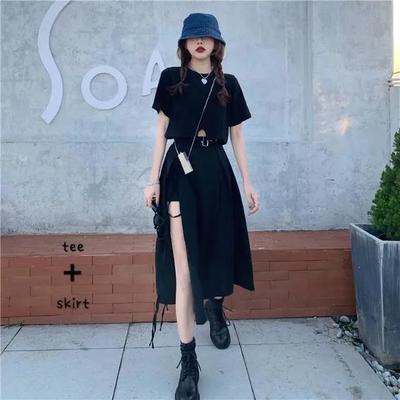 36052/赫本风套装女2021新款短袖T恤高腰设计感开叉A字半身裙伞裙两件套