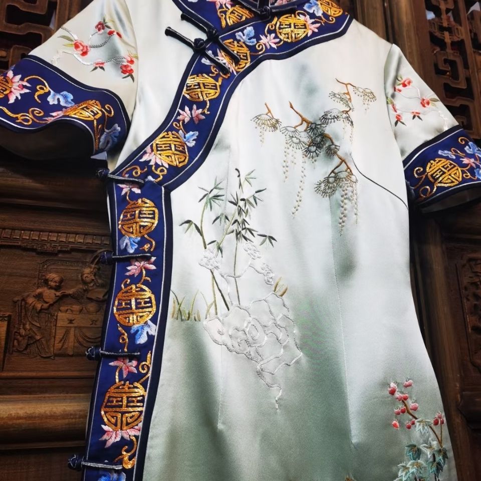 经典款(江山如画)苏绣旗袍重磅真丝 里料素绉缎重工刺绣盘金