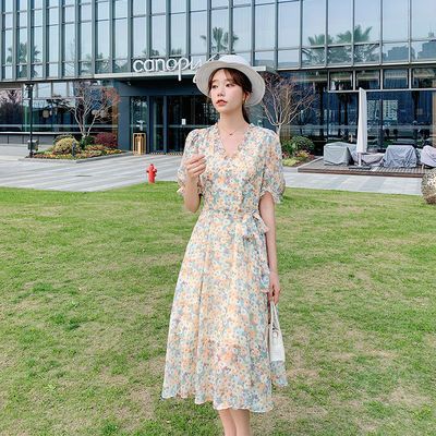 34633/雪纺碎花连衣裙2021夏季新款韩版收腰显瘦v领喇叭袖中长款a字裙子
