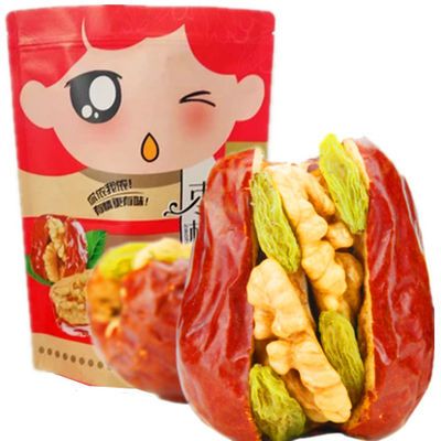 35412/新疆和田大红枣夹核桃仁葡萄干芝麻干果 零食小吃500g