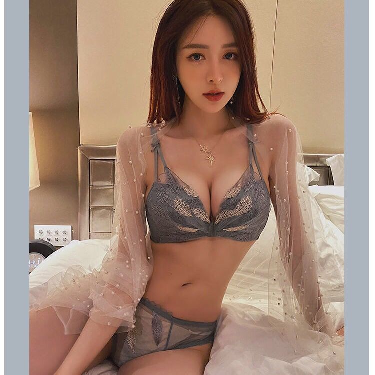 Underwear Feminine No Steel Ring Small Chest Gathered Breasts Thickened Adjustable Lace Bra Anti-Sagging Set