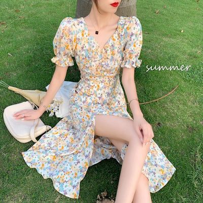 39910/夏天泡泡袖短袖v领碎花连衣裙女法式复古气质中长款开叉a字茶歇裙